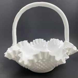 Milchglas großer Korb Schuhnagel gekräuselter Rand 11 Zoll hoch 5 Zoll tief 11 Zoll Durchmesser - Bild 1 von 9