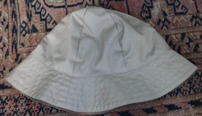 Burberry Bucket Hat. Reversible Nova Check/light khaki. Classic Burberry quality - Image 1 of 4