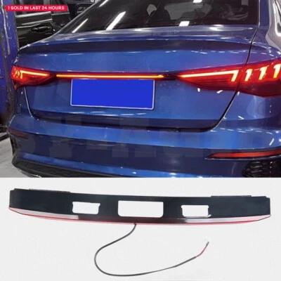 Barra de luz trasera tipo pasante LED dinámica para maletero trasero Audi A3 S3 2022-24 Foto 1 de 4
