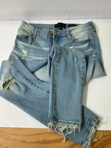 Kendal + Kylie The Ultra Babe Skinny Distressed Jeans - Bild 1 von 6