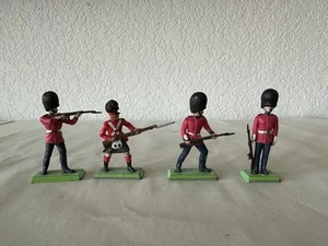 Lot of 4 Britain's Ltd British Soldiers - Picture 1 of 9
