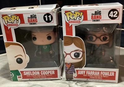 Funko Pop! The Big Bang Theory Sheldon Cooper & Amy Farrah Fowler READ - Image 1 of 4