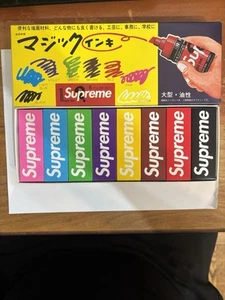 Juego de marcadores a base de aceite Supreme Magic Ink 8 colores nuevo SS22 - Imagen 1 de 3