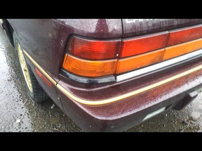 Luz trasera izquierda exterior para conductor compatible con 93-95 LE BARON 29104139 Foto 1 de 4