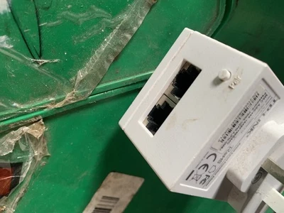 TP-Link AV500 Powerline Dual Port Networking Adapter UK TL-PA4020 cheap - Image 1 of 4