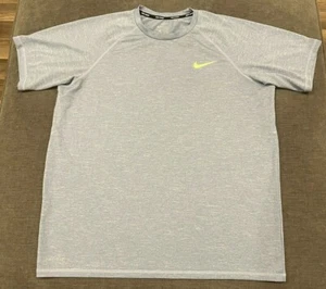 NIKE SWIM Dri-Fit UPF40+ T-Shirt HERREN LARGE L Hellblau Schwimmen Fitnessstudio Herren EUC - Bild 1 von 6