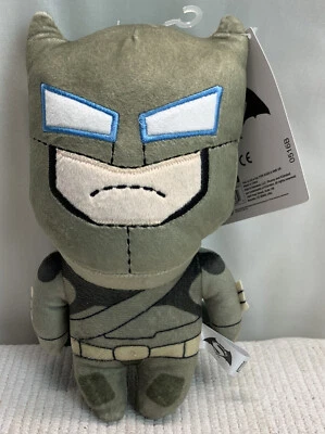 Caja de botín de peluche blindada Batman Vs Superman Phunny  Foto 1 de 3