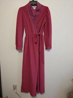 Sears At HomeWear VINTAGE Bata Rosa Pequeña 8-10 EE. UU. Foto 1 de 4