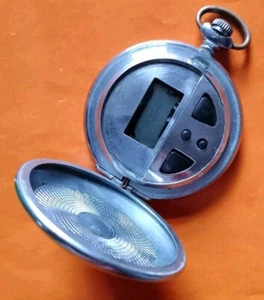 Molnija Capercaillie Vintage electronic pocket watch.USSR 70s.For spare parts. - Picture 1 of 20