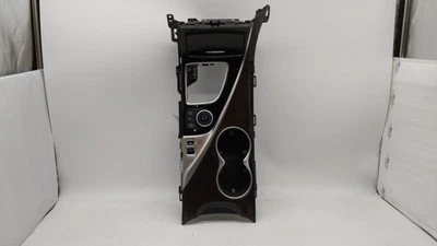 Infiniti Q50 2014 consola central moldura B7HQI Foto 1 de 4