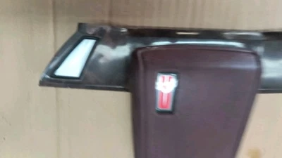   CUBIERTA BOCINA VOLANTE OLDSMOBILE 88 O 98  Foto 1 de 4