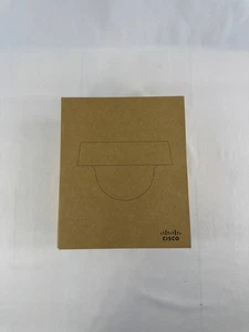 Cámara domo varifocal IP de seguridad exterior Cisco Meraki MV72-HW sin reclamar - Imagen 1 de 5