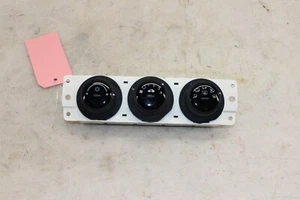 2007-2010 Saturn Sky Climate Control Switch Assembly 15885077 OEM KW70 - Picture 1 of 6