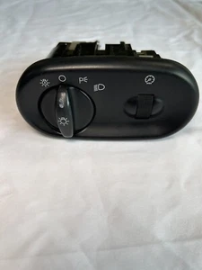 02-05 Ford Explorer Expedition/ 00-07 Taurus Headlight Control Switch 2L1T-11654 - Bild 1 von 5