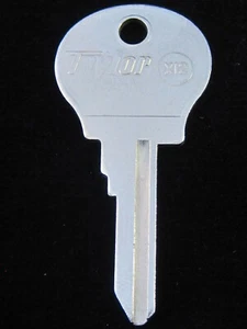 RENAULT RE61F Ignition Key 1973-79 PEUGEOT 1979-1983 fit 504 604 R12 R15 R17 R5 - Bild 1 von 8