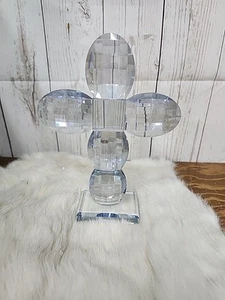 OLEG CASSINI DIAMOND CUT BLUE/GRAY CRYSTAL CROSS FIGURINE 8 X 5.5 - Picture 1 of 5