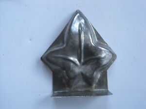 Vintage small tin chocolate / entree' / garnishing mould - maple leaf - split