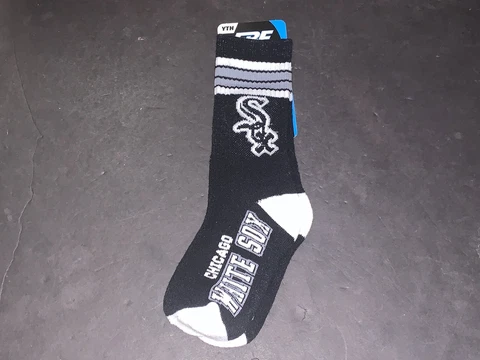 Chicago White Sox 4 Stripe MLB Youth Socks Size Men's 1-5  Women's 1-5 Unisex Cover