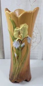 Jarrón de iris 3D Weller Pottery de colección de más de 12" de alto firmado # G-17 - Imagen 1 de 9