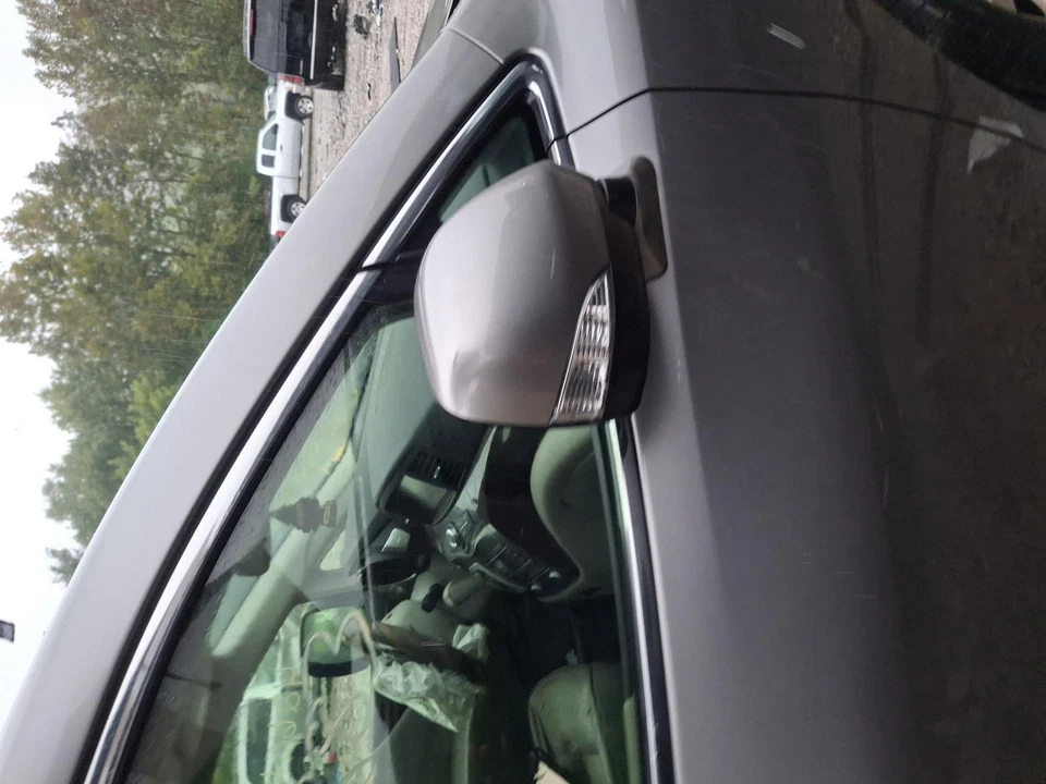Espejo retrovisor derecho usado se adapta a: Nissan Quest Power 2013 sin calefacción grado A derecho Foto 1 de 4