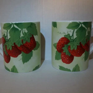 Corelle Coordinates Stoneware Green mugs with strawberries -v good cond - Picture 1 of 12