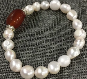 Natural 9-10mm White Akoya Culture Pearl Red Agate Elastic Bracelet 7.5'' - Picture 1 of 4