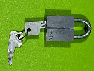 Candado Industrial Eaton/Yale Años 70 Vintage Gran Forma Con 2 Llaves Originales Foto 1 de 4