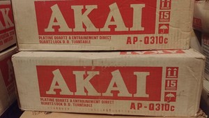 VINTAGE AKAI AP-Q310 QUARTZ LOCK FULL AUTO TURNTABLE, MADE IN JAPAN, BRAND NEW