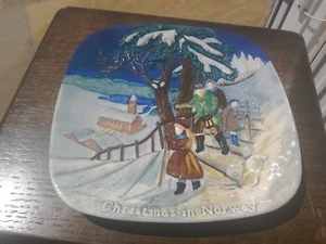 Royal Doulton - Beswick - "Christmas in Norway" Collectors plate - Picture 1 of 4