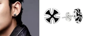 Fashion Woman Man Unisex Punk Onyx Black Round Cross Silver Stud Earring - Picture 1 of 1