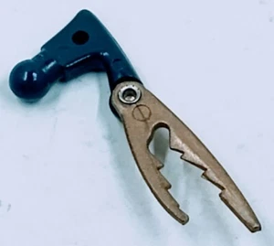 Vintage 1985 Bandai Tonka GoBots - Pincher Insetto - Artiglio Braccio Parte Pezzo Originale - Foto 1 di 8