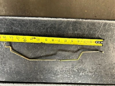 John Deere 345 FD611V 20hp  transaxle release rod #M118563 - Image 1 of 4