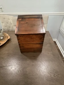 Antique Wooden Milk Crate Receptacle - Handmade/Handcrafted Circa 1900’s - Picture 1 of 8