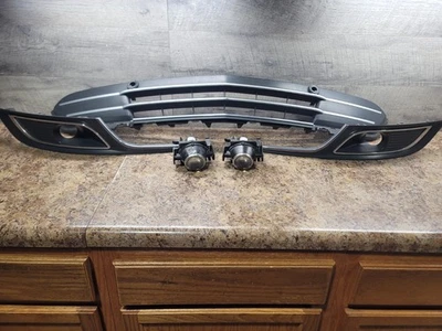 2013-2016 Lincoln MKS Front Lower Grill LH RH Fog lights Bezel, Lights Used OEM - Image 1 of 4