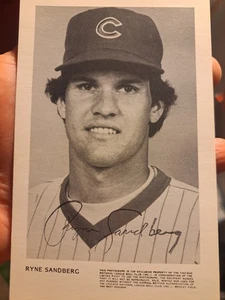 RYNE SANDBERG - Chigago Cubs OFFICIAL SIGNED 3x5 Team Issue Headshot 1980s RARE - Picture 1 of 6