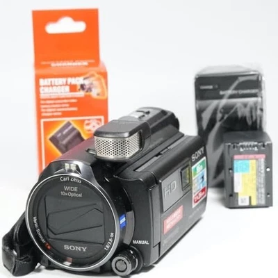 SONY HDR-PJ790V Black Handycam Full HD Camcorder 10x Zoom 96GB w/Battery - Image 1 of 4