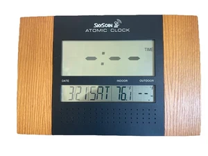 SkyScan Retro Atom Wand Tischuhr Holzoptik Modell 86722 - Bild 1 von 2