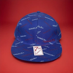 Mitchell & Ness eng anliegende Mütze, Allover-Druck, blaue Kappe rot & weiß Logos Gr. 7 5/8 - Bild 1 von 10