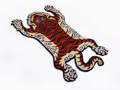 Alfombra en forma de tigre acolchada a mano de lana alfombra para habitación de niños alfombra de lana para sala de estar 2x3 pies Foto 1 de 4