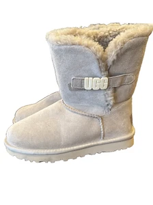 UGG Women's BAILEY B2S Shearling Suede Boots  Leather in Tan Size US 5 - Picture 1 of 10