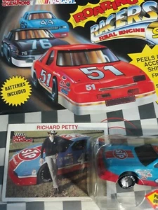 * CAR 43 ROARING RACER CAR - Picture 1 of 3