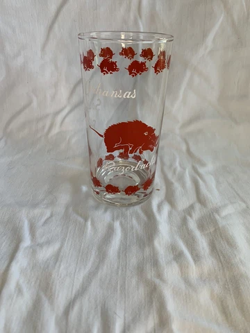 RARE Vtg University of Arkansas Razorbacks Sooooie Pig! Drinking Glass Hogs Cover