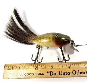OLD WOODEN CREEK CHUB FISHING LURE ~ GLASS EYES ~ HORSE HAIR TAIL ~ GARRETT IND - Picture 1 of 7