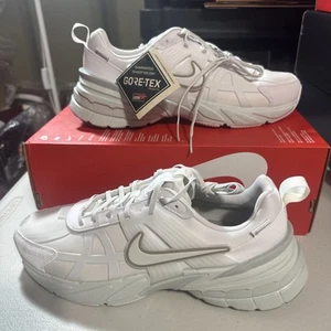 Nike V2K RUN GTX 2025 Light Silver Gray Women FZ2622-004，Women Sz：10，No lid - Picture 1 of 6