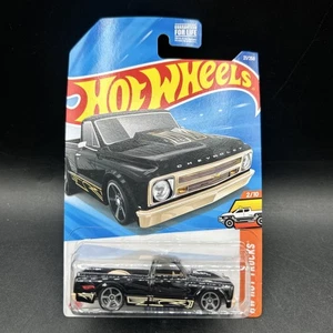 2024 Hot Wheels Black 67 Chevy C10 Pickup HW Hot Trucks #21 - Bild 1 von 3
