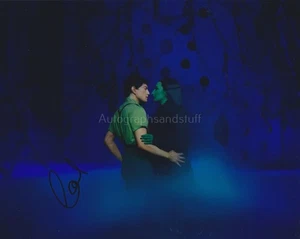 Carl Man HAND SIGNED 8x10 Photo Autograph Wicked The Musical Tour (E) - Picture 1 of 2