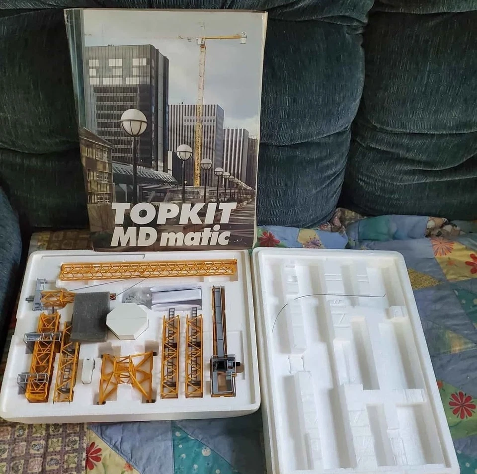 Guindaste de torre Liebherr fundido TOPKIT MD modelo fundido Matic - Imagem 1 de 1