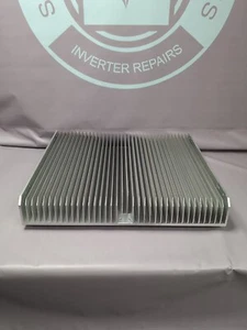 Disipador de calor de aluminio extra grande - 620 X 575 X 110 24 kg aprox - Imagen 1 de 8