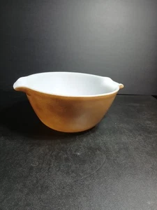 Pyrex Cinderella? Fire King? Unmarked #8 Bowl - Picture 1 of 6