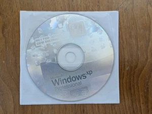 Windows XP Professional OEM Distribution Original CD w/ Product Key WinXP CD-ROM - Picture 1 of 3
